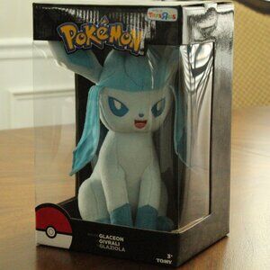 Toys R Us Glaceon Plushie (Boxed)